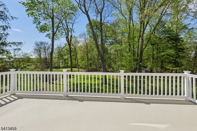 110 Elmwood Rd, Verona Twp., NJ 07044