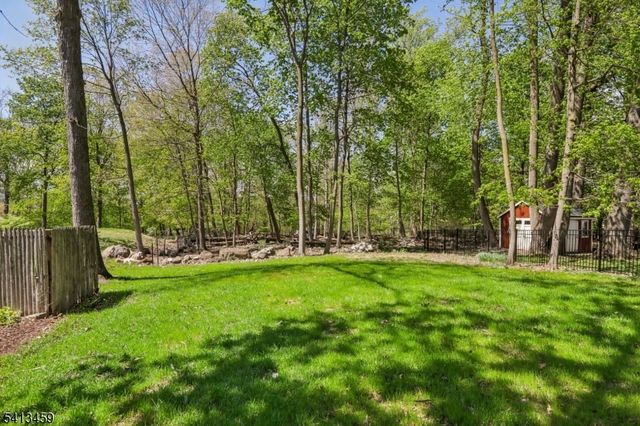 110 Elmwood Rd, Verona Twp., NJ 07044