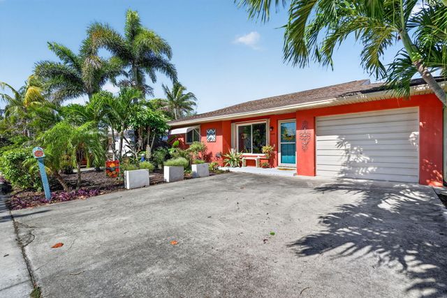1525 N M Street, Lake Worth Beach, FL 33460