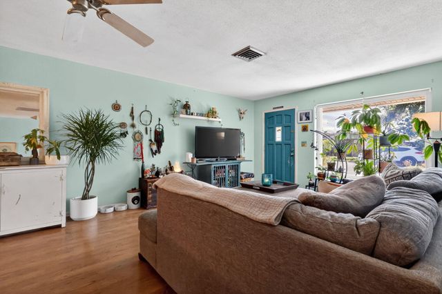 1525 N M Street, Lake Worth Beach, FL 33460