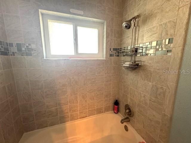 5172 ISLAND DATE STREET, Sarasota, FL 34232