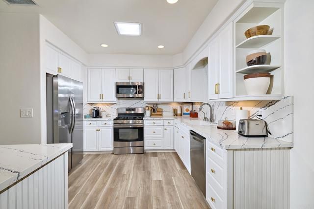 2851 Cebu Place, Carlsbad, CA 92009