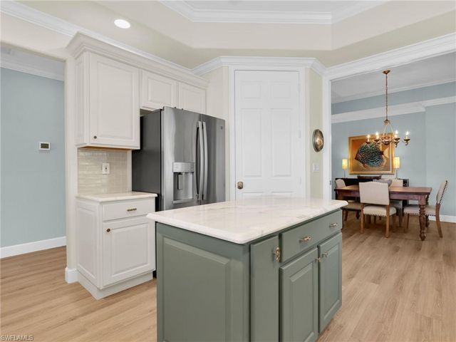 3131 Lancaster DR 1, Naples, FL 34105