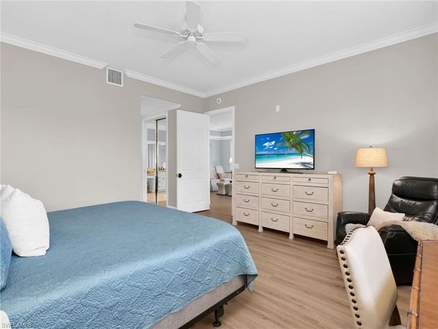 3131 Lancaster DR 1, Naples, FL 34105