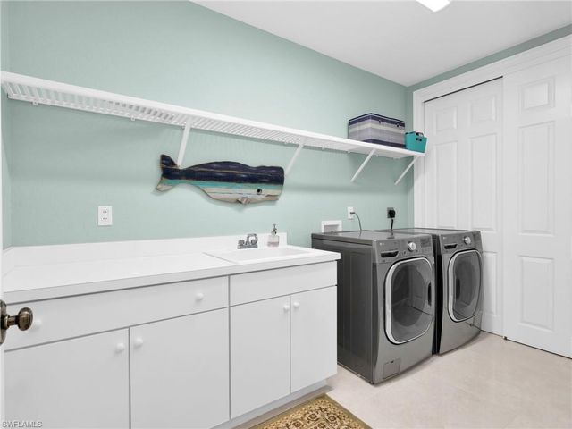 3131 Lancaster DR 1, Naples, FL 34105