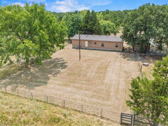 1250 Brooks Lane, Kaufman, TX 75142
