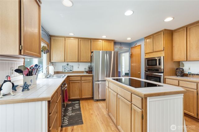 5206 125th Place SW, Mukilteo, WA 98275