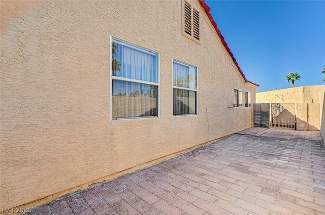 3439 Fox Bluff Drive, North Las Vegas, NV 89032