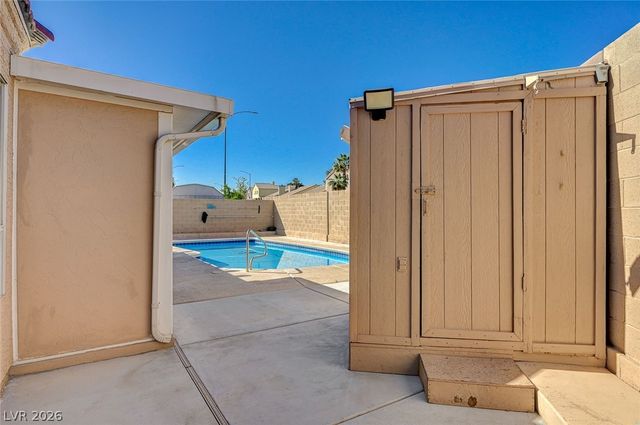 3439 Fox Bluff Drive, North Las Vegas, NV 89032