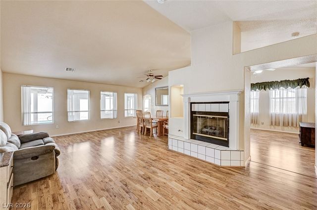 3439 Fox Bluff Drive, North Las Vegas, NV 89032