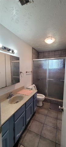 4315 Queens Retreat Drive, Houston, TX 77066