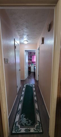 4315 Queens Retreat Drive, Houston, TX 77066
