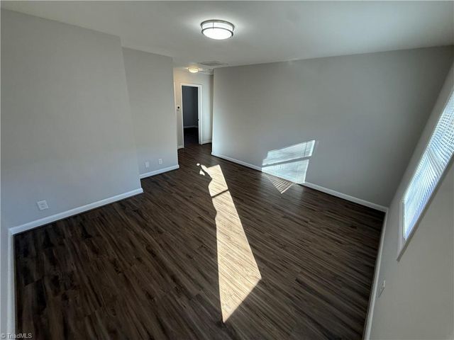 233 N Sunset Drive F, Winston-salem, NC 27101