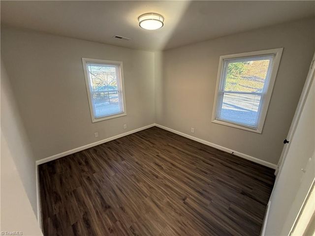 233 N Sunset Drive F, Winston-salem, NC 27101