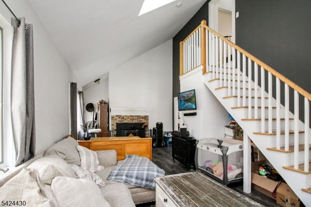 30 Northwood Rd, Jefferson Twp., NJ 07849