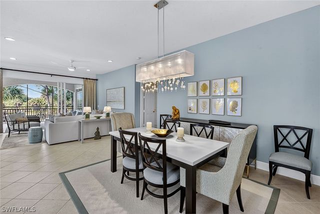 9031 Cherry Oaks TRL 201, Naples, FL 34114