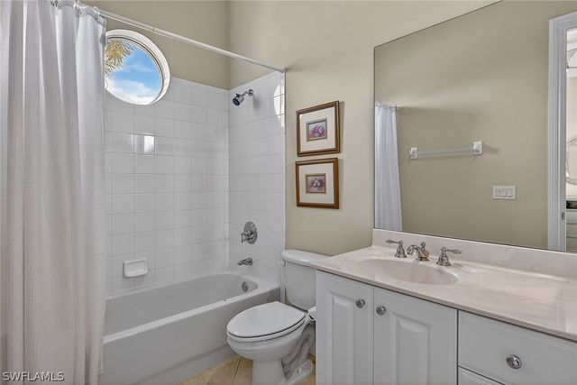 9031 Cherry Oaks TRL 201, Naples, FL 34114