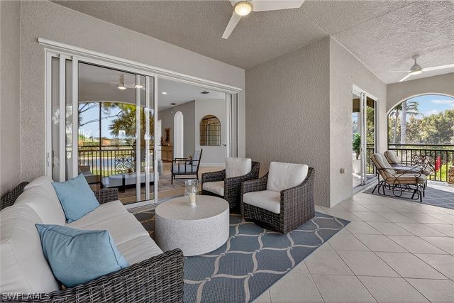 9031 Cherry Oaks TRL 201, Naples, FL 34114