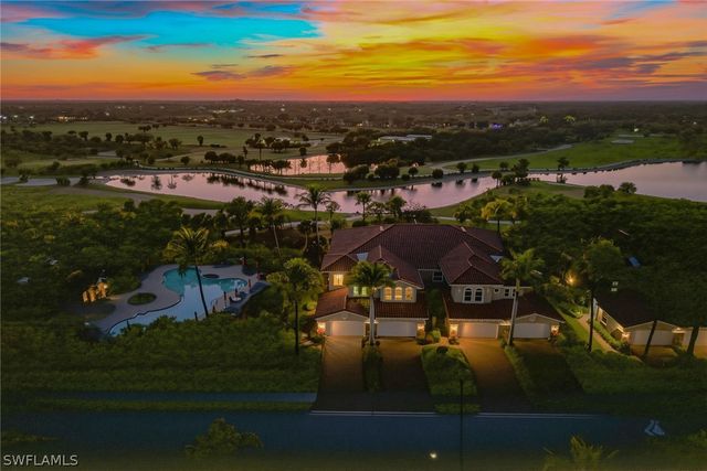 9031 Cherry Oaks TRL 201, Naples, FL 34114