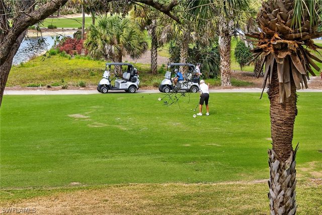 9031 Cherry Oaks TRL 201, Naples, FL 34114