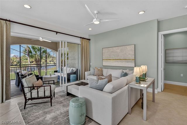 9031 Cherry Oaks TRL 201, Naples, FL 34114