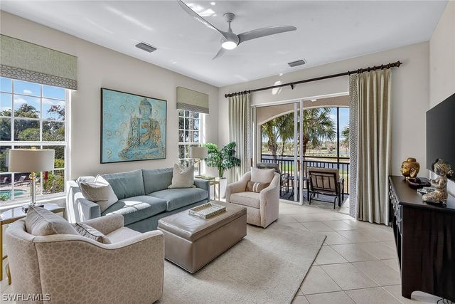 9031 Cherry Oaks TRL 201, Naples, FL 34114