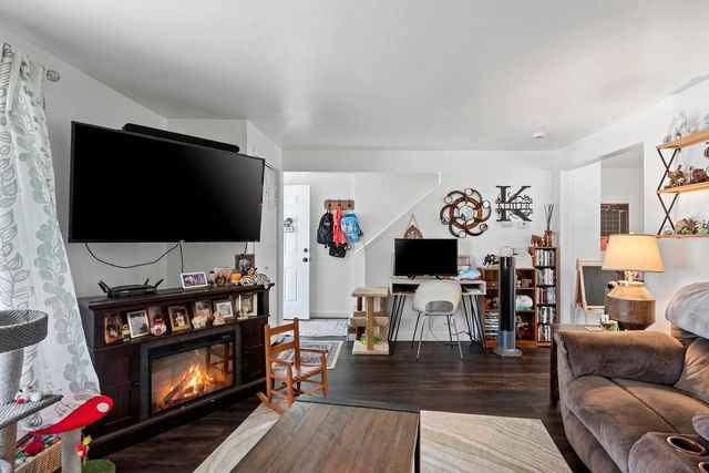 2516 N VIEW COURT, Green Bay, WI 54303