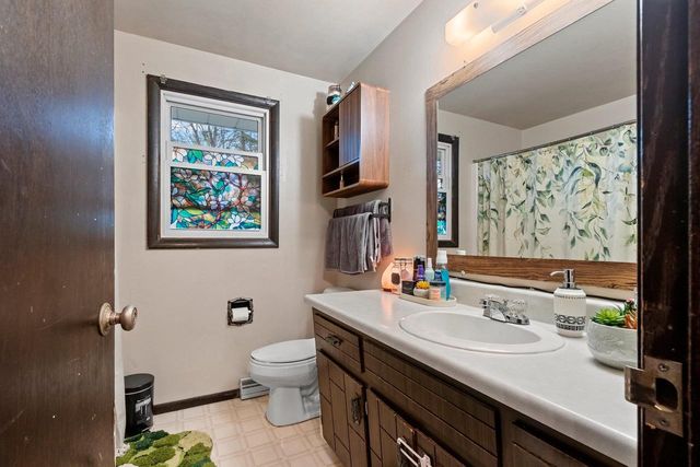 2516 N VIEW COURT, Green Bay, WI 54303