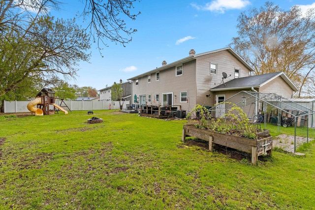 2516 N VIEW COURT, Green Bay, WI 54303
