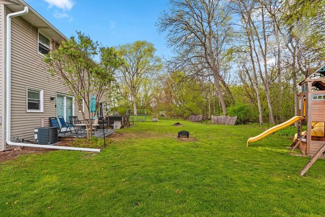 2516 N VIEW COURT, Green Bay, WI 54303