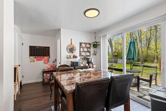 2516 N VIEW COURT, Green Bay, WI 54303