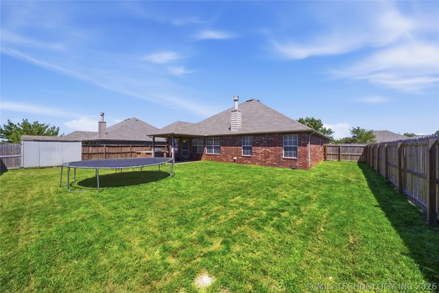 21110 E 40th Street, Broken Arrow, OK 74014