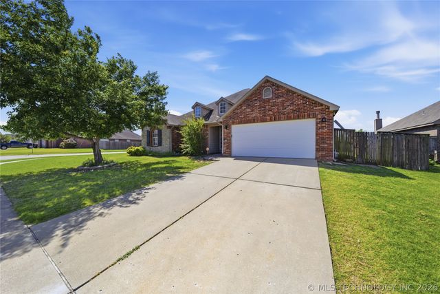 21110 E 40th Street, Broken Arrow, OK 74014
