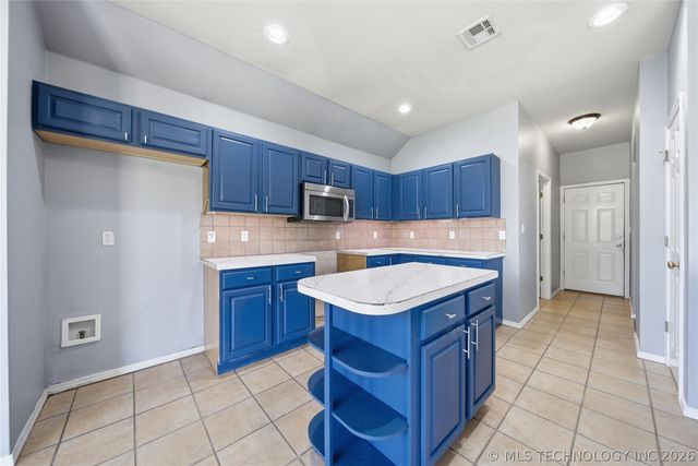 21110 E 40th Street, Broken Arrow, OK 74014
