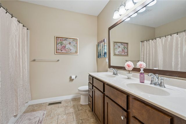 315 N Juniper Street, North Liberty, IA 52317