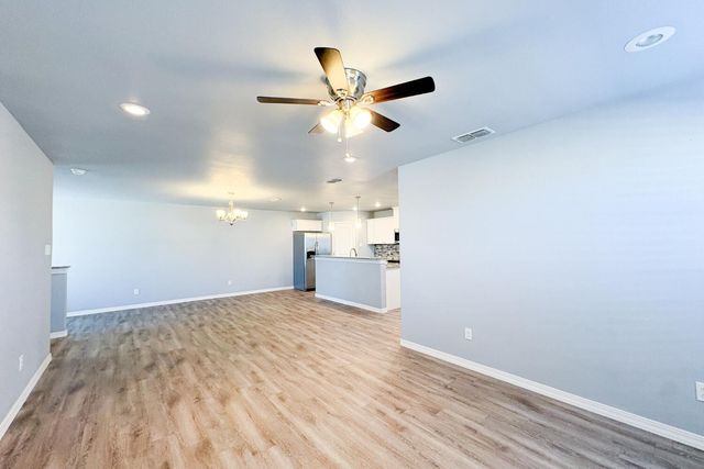 1217 N Chicago Avenue, Lubbock, TX 79416