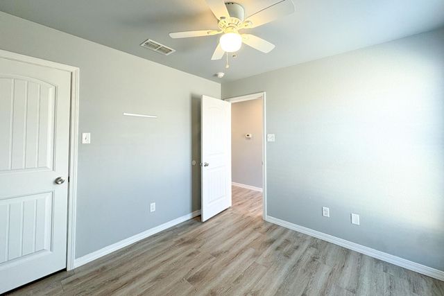 1217 N Chicago Avenue, Lubbock, TX 79416