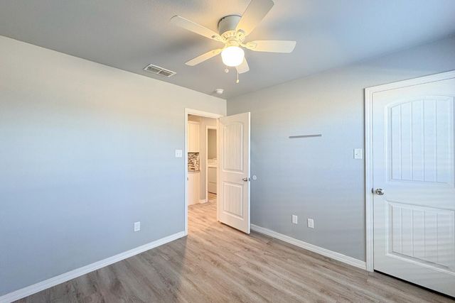 1217 N Chicago Avenue, Lubbock, TX 79416