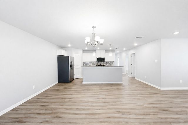 1217 N Chicago Avenue, Lubbock, TX 79416