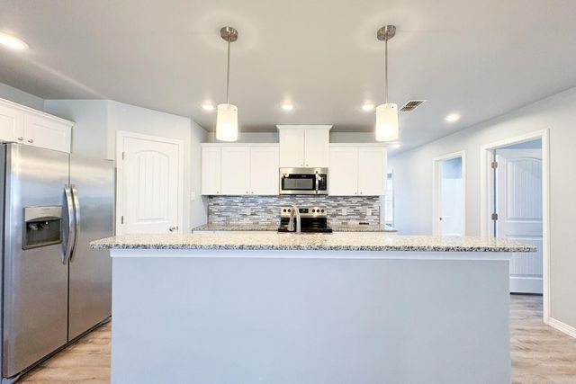 1217 N Chicago Avenue, Lubbock, TX 79416