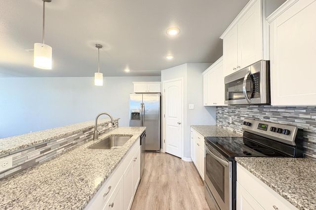 1217 N Chicago Avenue, Lubbock, TX 79416