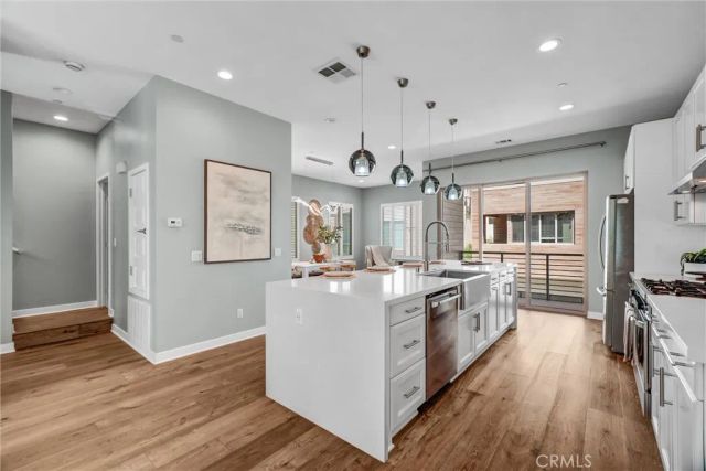 25 Ebb Tide, Newport Beach, CA 92663