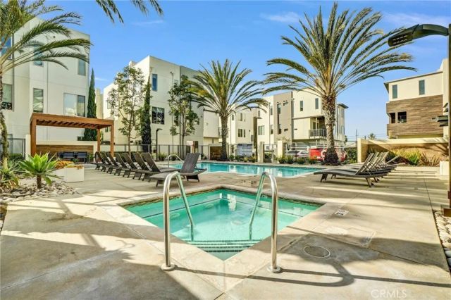 25 Ebb Tide, Newport Beach, CA 92663