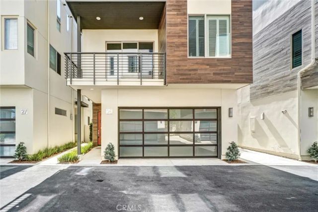 25 Ebb Tide, Newport Beach, CA 92663
