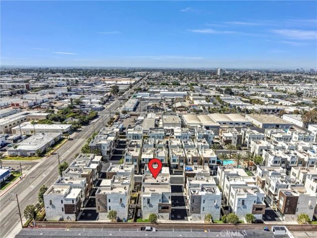 25 Ebb Tide, Newport Beach, CA 92663