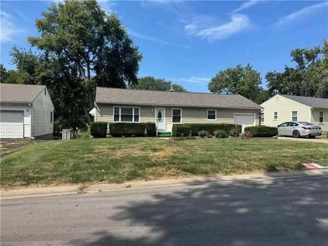 3736 N Lister Avenue, Kansas City, MO 64117