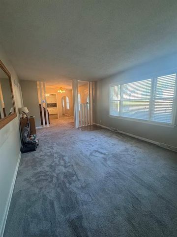 3736 N Lister Avenue, Kansas City, MO 64117