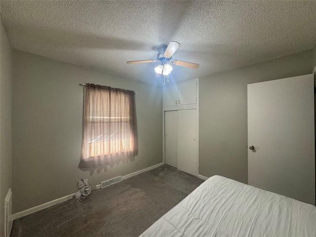 3736 N Lister Avenue, Kansas City, MO 64117
