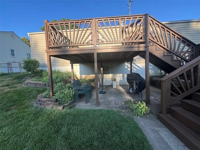 3736 N Lister Avenue, Kansas City, MO 64117
