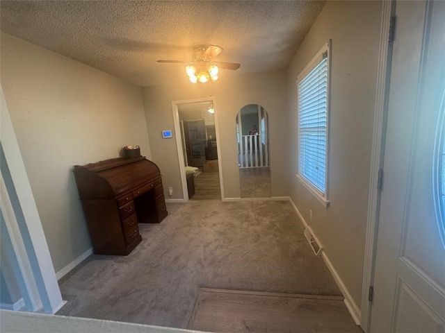 3736 N Lister Avenue, Kansas City, MO 64117
